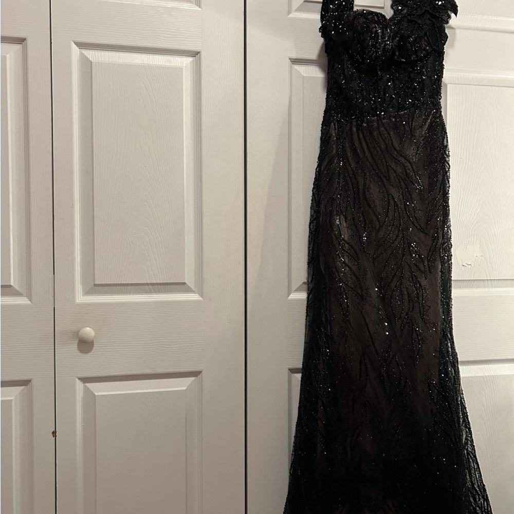 Elegant Black Evening Gown